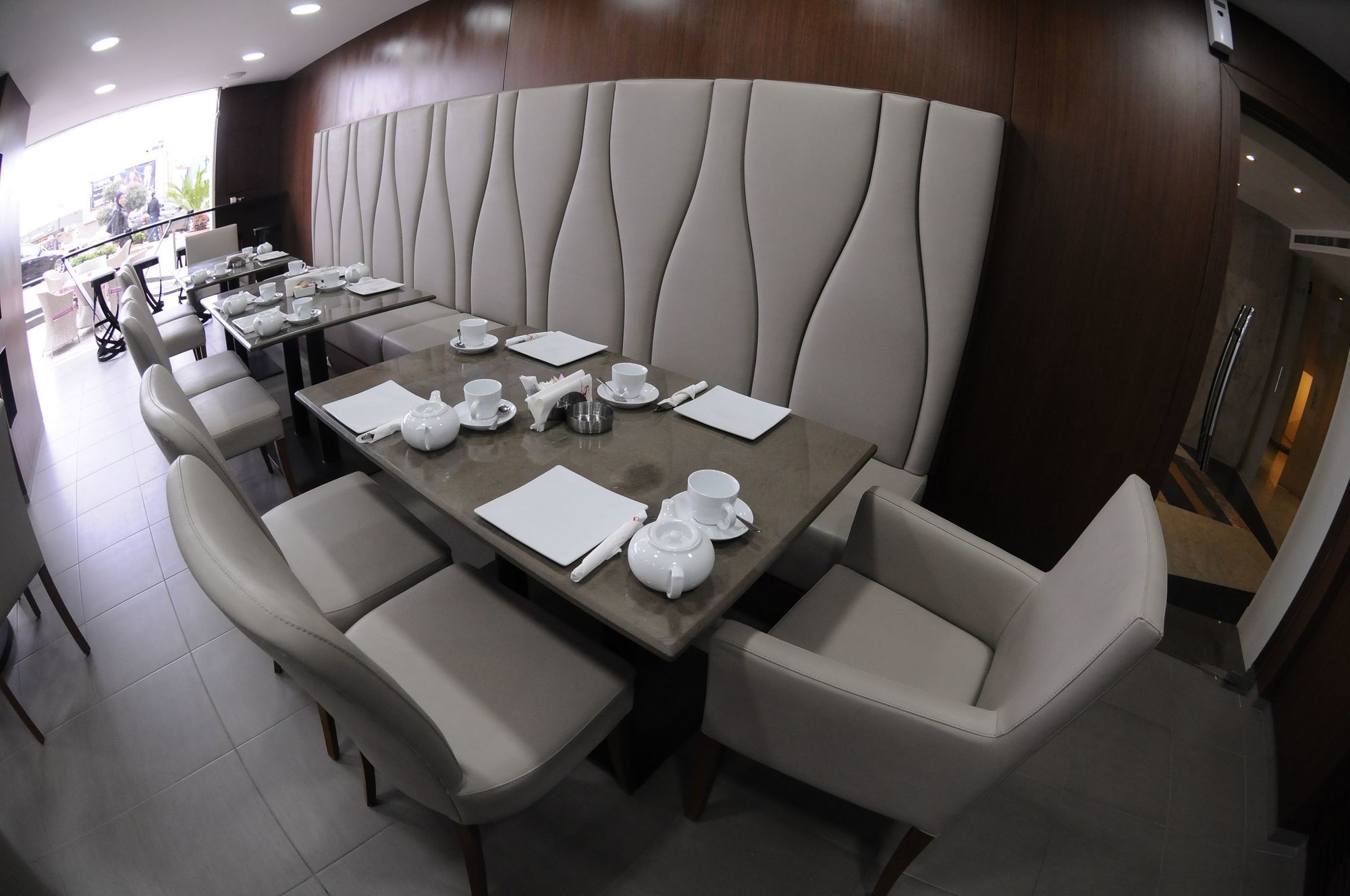 La Vida Suite Beirut Restaurant photo