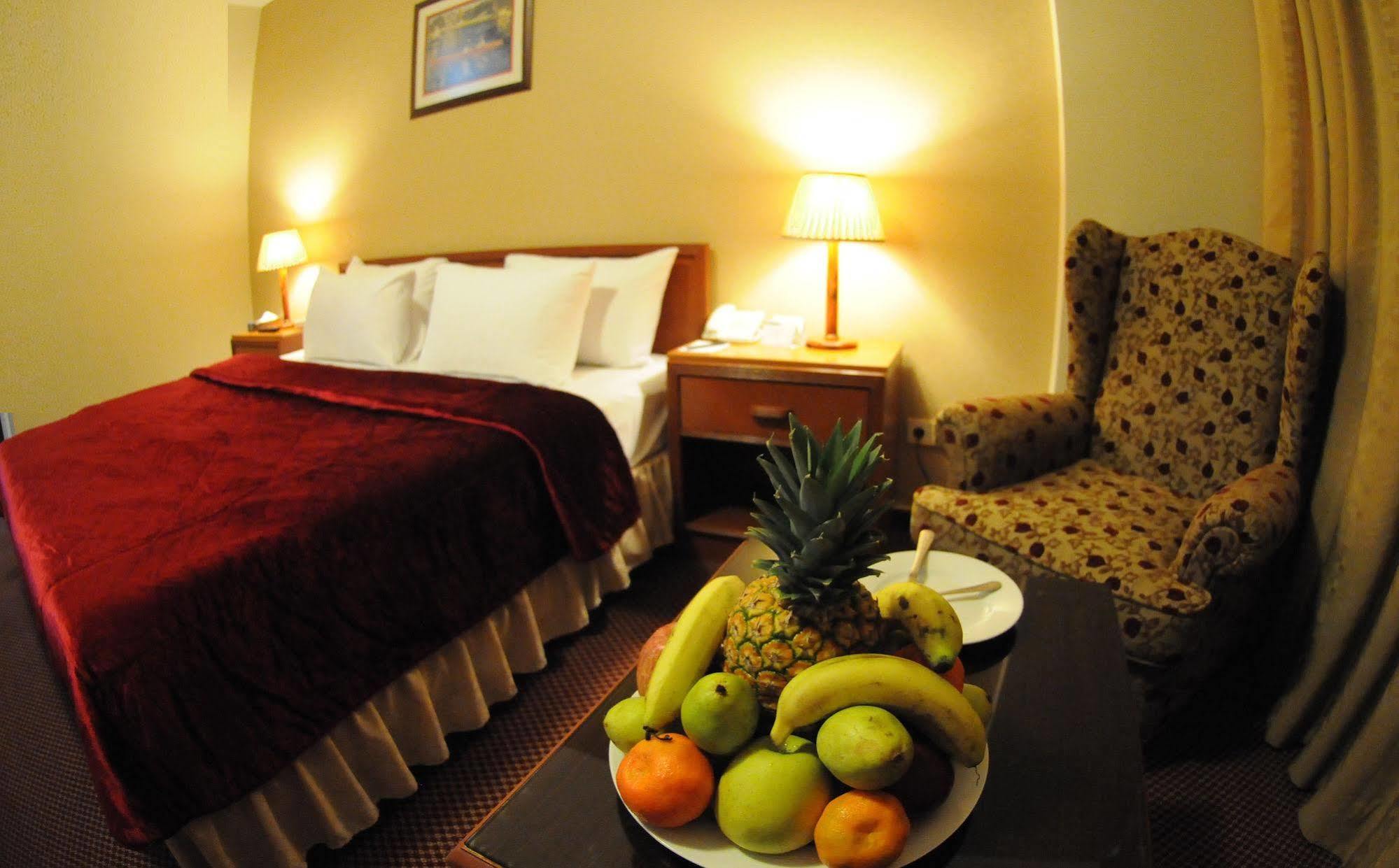 La Vida Suite Beirut Room photo