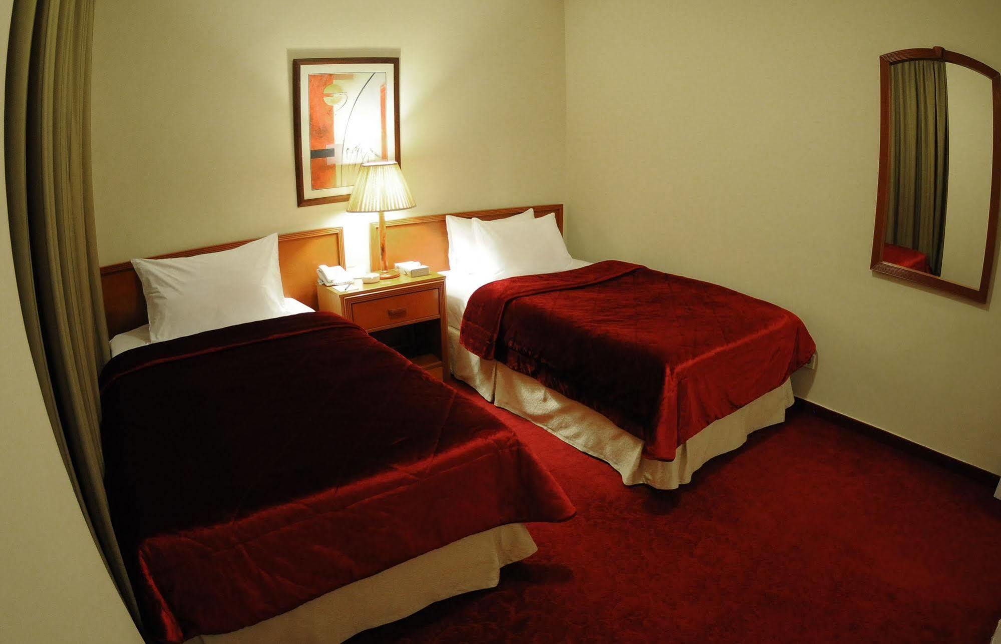 La Vida Suite Beirut Room photo